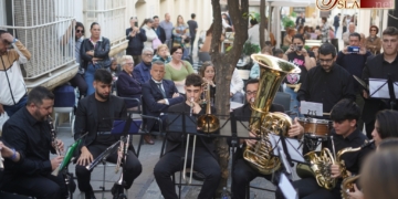Las marchas de la camerata de Agripino Lozano animaron la tarde del domingo en La Cerería