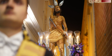 El Señor de Columna volvió a recorrer su barrio en Vía-Crucis