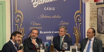 Los pregoneros de Cádiz, Sevilla y Jerez se dieron cita en Las Banderas