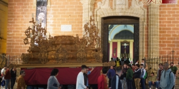 El paso de San José llega a la Iglesia Mayor como previa de un nuevo 1 de mayo