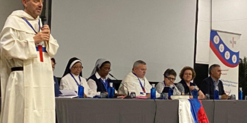 Los cofrades participan y tienen voz en la VII asamblea internacional de la familia trinitaria
