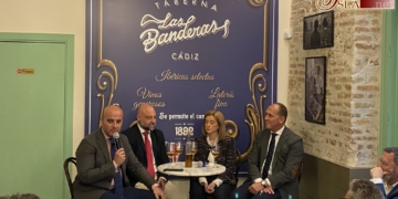Lo bueno y no tan bueno de la Semana Santa gaditana analizado en la tertulia de Las Banderas