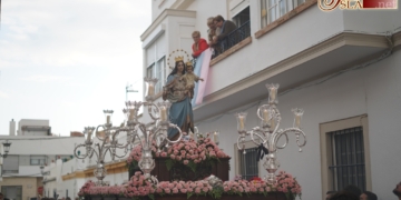 Una procesión remata el día grande de los salesianos en La Isla