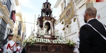 El Corpus mantiene su formato en una jornada muy carmelitana
