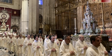 Corpus en Sevilla: La lluvia dejó sin procesión en la calle