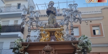 San Antonio de Padua procesionó por las calles de Sanlúcar de Barrameda