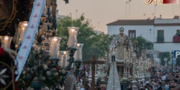 Carmona vivió una Magna Mariana nocturna a la luz de sus devociones