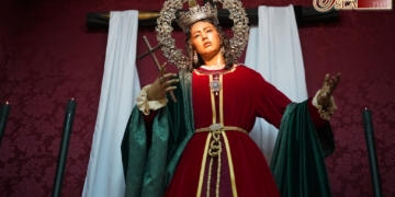 Una misa conmemora la festividad de Santa Elena