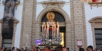 La gaditana Virgen del Amparo presidió el rosario por la vida el pasado sábado