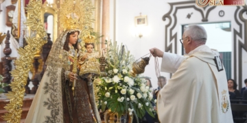 Los isleños arropan a la Alcaldesa Perpetua en el LXII aniversario de su Coronación Canónica