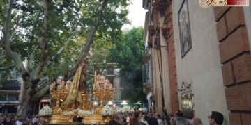 Las Glorias en Sevilla tuvieron su colofón con la procesión de la Virgen del Amparo