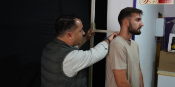 Aspirantes se tallan para incorporarse a la cuadrilla de hermanos de Nazareno