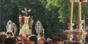 Función y procesión como culmen de los cultos por la Solemnidad de Cristo Rey en la Hermandad de la Paz de Cádiz