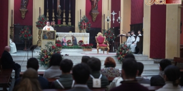 Los jóvenes de Soledad acompañados de otros de hermandades de la parroquia celebraron la misa en honor a San Juan Evangelista
