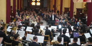 Agripino Lozano cerró el 2023 con un concierto de Navidad en el que volvió a llenar la Iglesia Mayor
