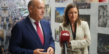 La exposición de fotos de la Magna y dos mesas redondas, más de 16 mil euros