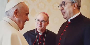 El Arzobispo de Toledo llama al orden a sus sacerdotes que se han opuesto al Papa por las bendiciones a matrimonios homosexuales