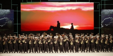 Saeta de Manuel Cuevas y ‘Eternidad’ por Rosario de Cádiz para abrir la gala del Día de Andalucía