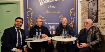 ¿Qué opinan los sacerdotes de los cofrades?