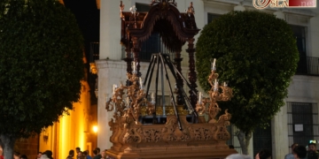 El traslado del paso de templete inicia el tiempo de preparación de un nuevo Miércoles Santo en los Servitas
