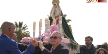 En AFANAS la Semana Santa se vivió por adelantado con su procesión