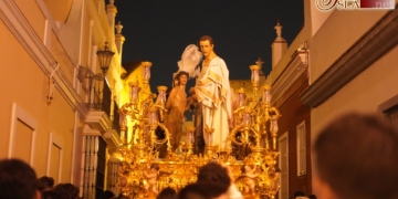 Los pasos del Ecce-Homo abren por vez primera las puertas de la Pastora en su traslado