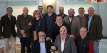 Charo Pérez se unió a la tertulia ‘Papelón al cuadril’ de los pregoneros de la Semana Santa