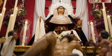 Los Titulares de la Caridad estuvieron expuestos en veneración durante toda la jornada del domingo