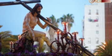 La Ardila se reencuentra con el Cristo de Humildad y Paciencia por sus calles en el Vía-Crucis