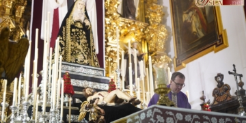 Desde el jueves los hermanos del Santo Entierro celebran el Triduo a sus Titulares