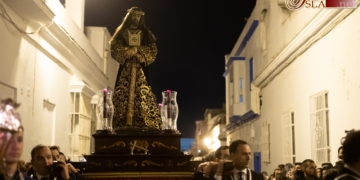 Jesús Cautivo recorrió su feligresía en Vía-Crucis para abrir el mes de marzo