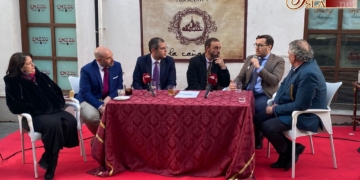 La comunicación cofrade de ayer, hoy y mañana a debate en la Abacería ‘La Cañaílla’