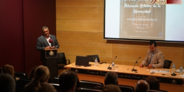 Antonio Luque disertó sobre el patrimonio artístico de la filial rociera isleña