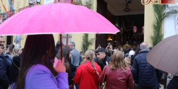 Con la suspensión de la salida de Cristo Rey comenzó a romperse la Semana Santa