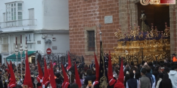 Penitencia y devoción junto a Jesús Cautivo en un Lunes Santo acortado que gusta para quedarse