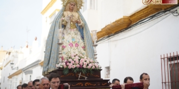 El rosario de la aurora de la Virgen de la Trindiad abrió el ciclo de estos actos en San Fernando