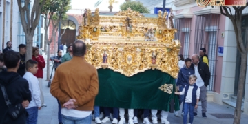 La cuadrilla de Santa Elena prepara con un ensayo la procesión del 18 de mayo