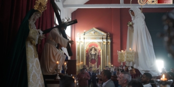 La Virgen del Amor fue trasladada en el interior de la Sagrada Familia como inicio de los actos previos a su restauración
