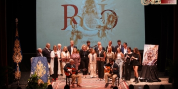La música de la Misa de Romeros: Voces, instrumentos de cuerda y viento en una adaptación de la misa rociera de Carlos Guillén