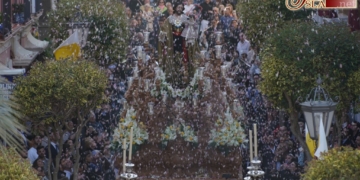 Las Glorias comienzan en La Isla con una procesión de San José muy arropada de público