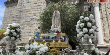 La Virgen de Fátima procesionó por las calles de Tarifa