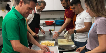 La cocina solidaria del Huerto cumple cuatro años con sus citas mensuales para los más desfavorecidos