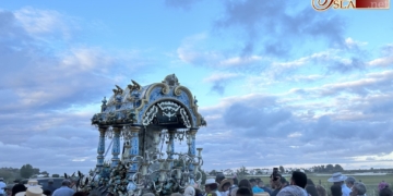 Los peregrinos isleños llegaron al Rocío tras su paso de tres días por Doñana