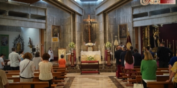 Los cofrades de Afligidos iniciaron los cultos en honor a Jesús Sacramentado