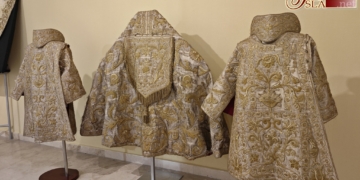 En ‘Latría’ los gaditanos exponen parte del patrimonio eucarístico