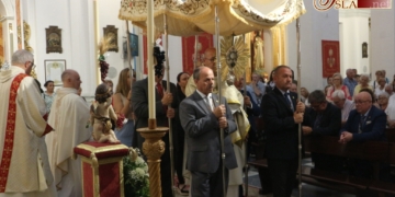Solemne Función eucarística y procesión claustral para finalizar los actos del Corpus parroquial de San José en Cádiz