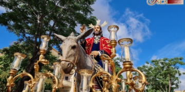 En Jerez esta mañana Cristo Rey fue trasladado a la Parroquia de San Juan Bautista de La Salle
