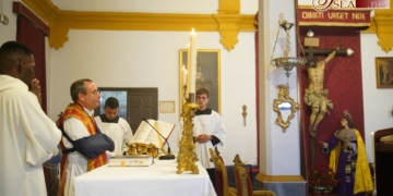 Los hermanos de Desamparados participaron de la Función en honor al Santísimo Cristo de la Sangre