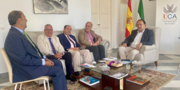La Universidad de Cádiz estudia la creación de un Aula de Semana Santa que podrá transformarse en Cátedra