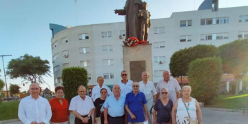 Ofrenda floral a San Juan Bosco en el LXIV aniversario de los antiguos alumnos salesianos